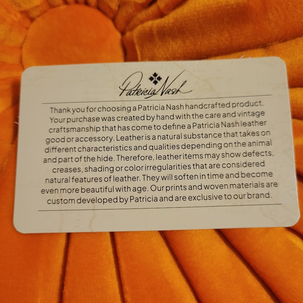 Patricia Nash Leather Floral Wristlet "Prairie" Pattern ~ NWT/NIB ~ Pretty! - Picture 6 of 16